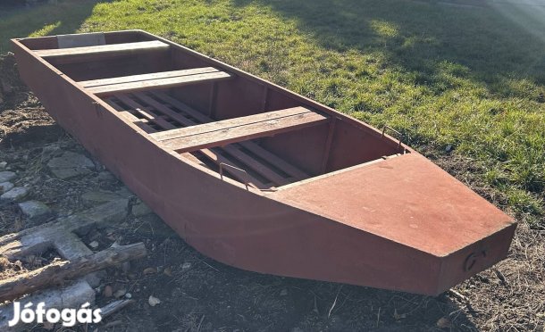 Lapos aljú lemezcsónak / horgászcsónak / csónak 4 m