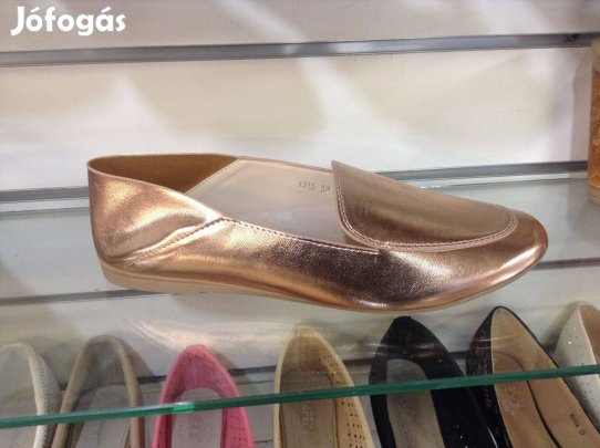 Lapos női bebújós utcai cipő!38/39/40/41