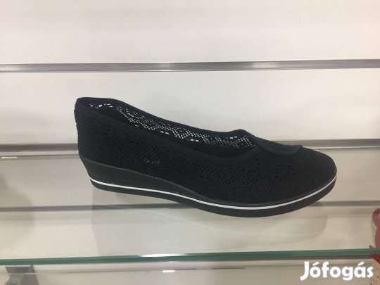 Lapos női utcai cipő!38/39