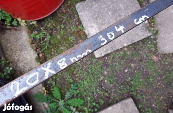 Laposacél 20x8 mm-es eladó !