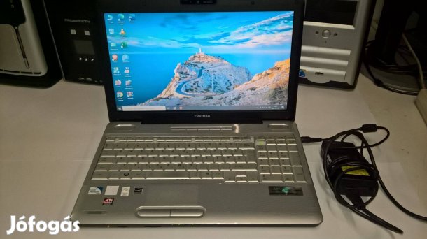 Laptop Toshiba 2 magos