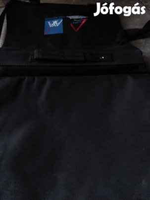 Laptop táska