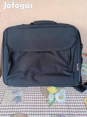 Laptop táskák