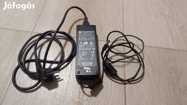 Laptop töltő 120W