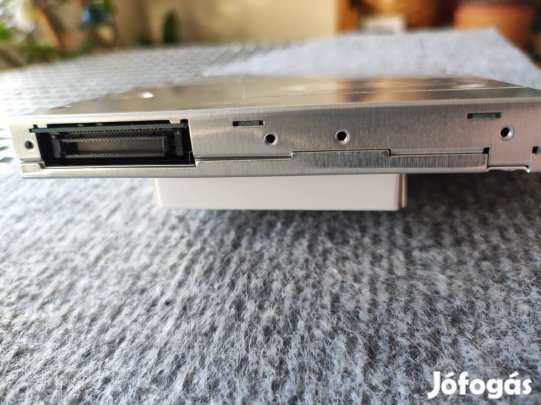 Laptopba optikai meghajtó