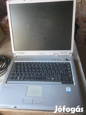 Laptopok (Acer és Fujitsu Siemens) alkatrésznek eladó