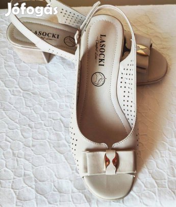 Lasocki bézs színű, női komfort valódi bőr szandál