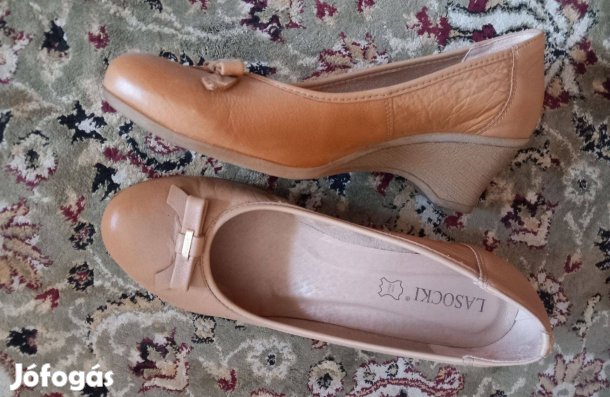 Lasocki bőr bézs női cipő