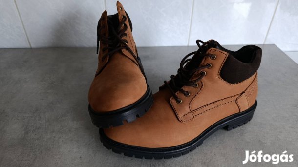 Lasocki férfi bakancs 44.-es