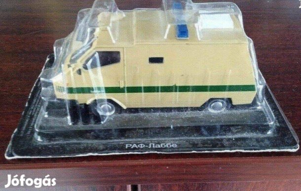 Latvia (RAF) "Labbe" kisauto modell 1/43 Eladó