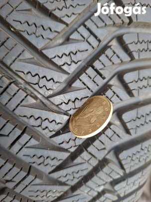 Laufenn Téli gumi (újszerű) 195/60 R15