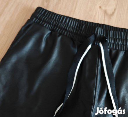 Laura Torelli női bőrhatású nadrág L