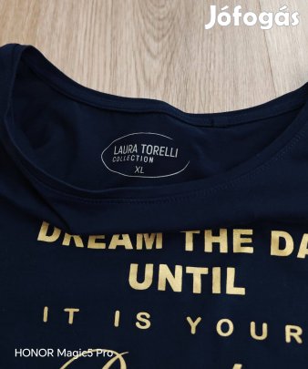 Laura Torelli sötétkék női póló arany felirattal XL