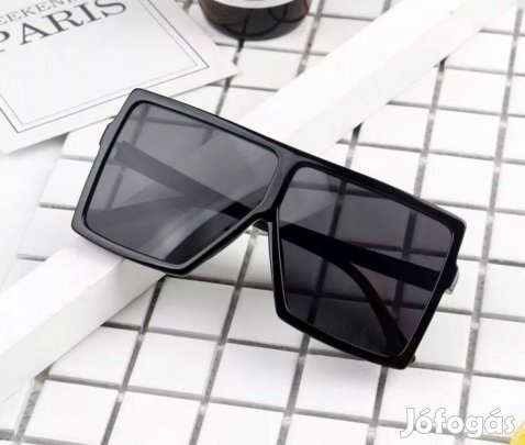 Lea unisex oversized fekete téglalap napszemüveg