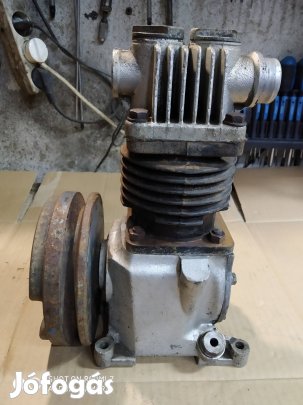 Lég süritő kompresszor .