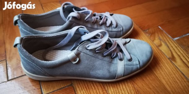 Legero fűzős női bőrcipő - 39