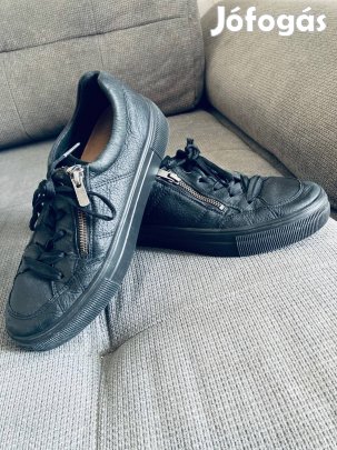 Legero női cipő 39 M fekete csinos darab