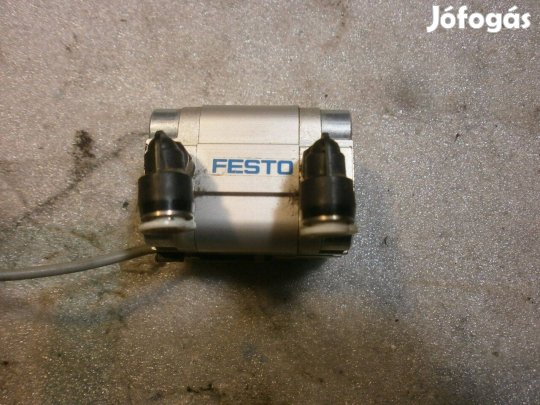 Léghenger pneumatikus munkahenger Festo ( 4370)