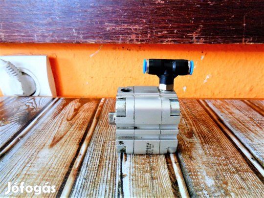 Léghenger pneumatikus munkahenger Festo ( 6373 )