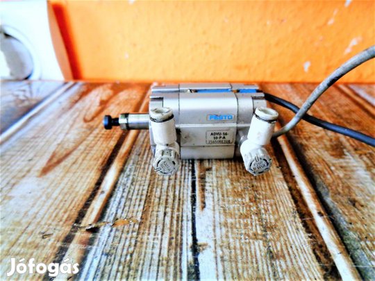 Léghenger pneumatikus munkahenger Festo ( 6410 )