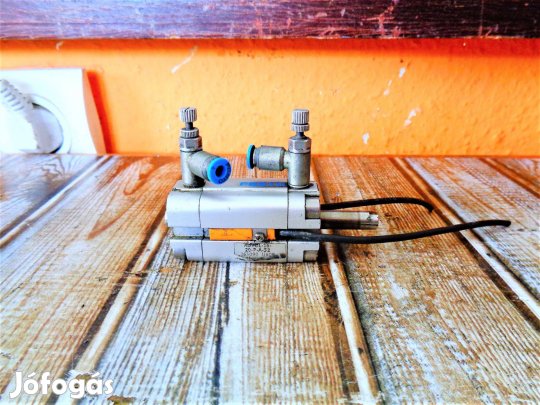 Léghenger pneumatikus munkahenger Festo ( 6412 )