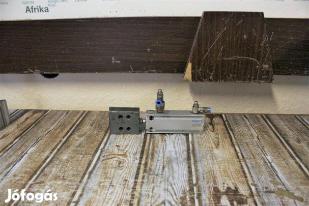 Léghenger pneumatikus munkahenger Festo ( 6515 )