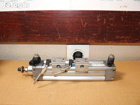 Léghenger pneumatikus munkahenger Festo ( 7355 )