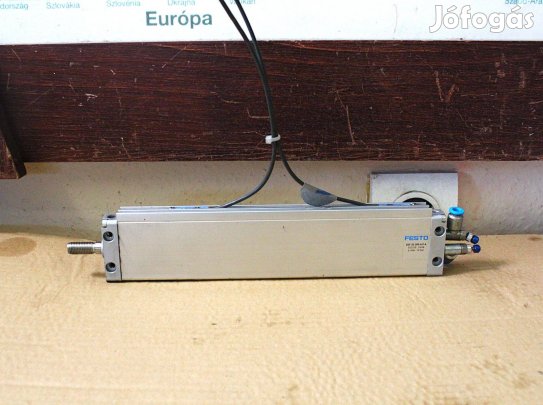 Léghenger pneumatikus munkahenger lapos kivitelű Festo ( 7227 )