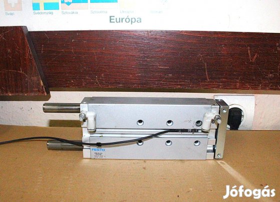 Léghenger pneumatikus munkahenger vezetett Festo ( 7150 )