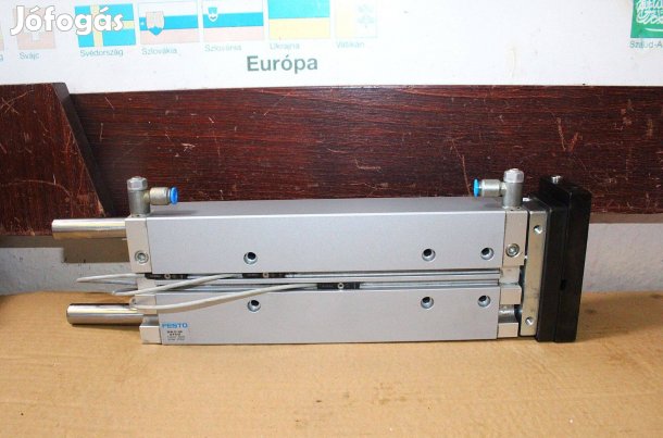 Léghenger pneumatikus munkahenger vezetett Festo ( 7229 )