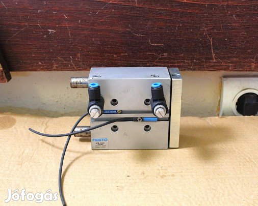 Léghenger pneumatikus munkahenger vezetett Festo ( 7230 )