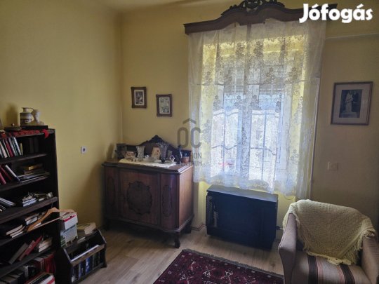 Legjobb helyen... - Győri eladó tégla társasházi lakás