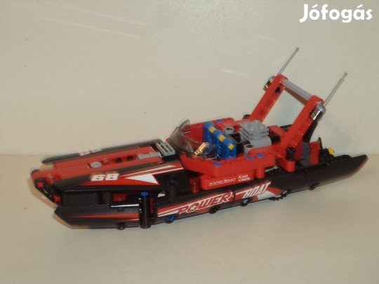Lego 42089 Motorcsónak, Technic