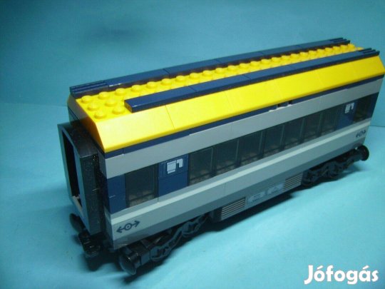 Lego 60197-es szett etkezo vagon Lego szemelyvonat vagon