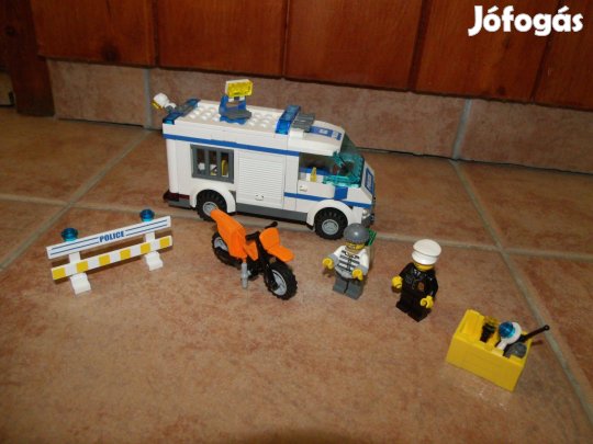 Lego City 7286 Fogolyszállítmány rabszállító rendőrautó rendőrség