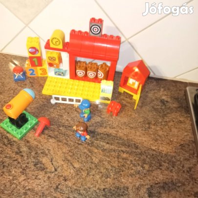 Lego Duplo céllövölde 