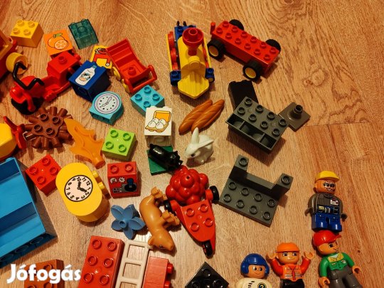 Lego Duplo sok figurával 