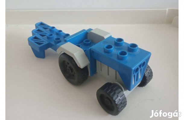 Lego Duplo traktor ekével