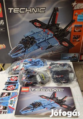 Lego Technic 42066 - Versenyrepülő