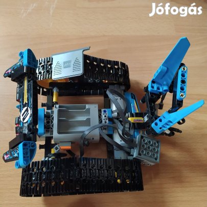 Lego Technic Távirányítású kaszkadőr versenyautó 42095