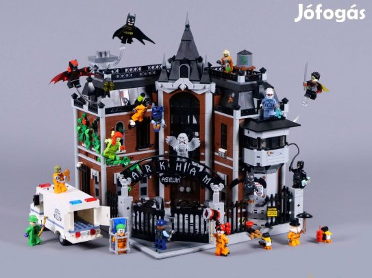 Lego kompatibilis 76300 Batman Arkham Asylum Elmegyógyintézet 2953db