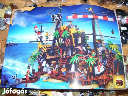 Lego kompatibilis Ideas 21322 Barracuda öböl kalózai Kalóz sziget hajó