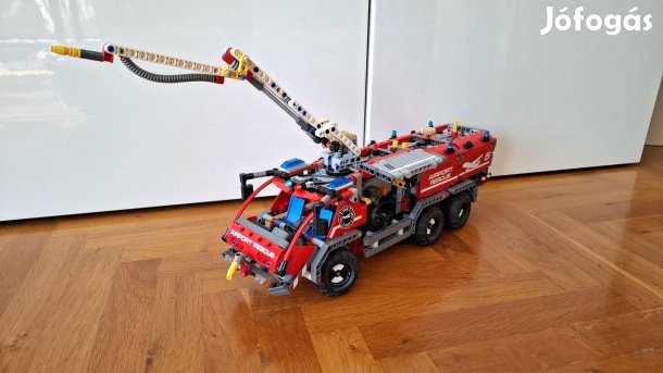 Lego reptéri mentőjármű - 42068 + Motorral és elemmel 