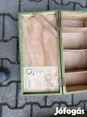 Légoltalmi mentőláda