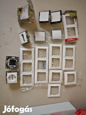 Legrand Valena Kapcsolók,keretek. Majdnem minden új