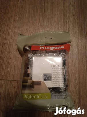 Legrand Valena Life RJ45 cat UTP aljzat