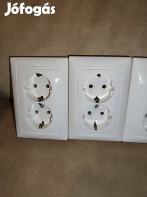 Legrand Valena dupla konnektor 4 db fehér. 2x2 P+F 774400