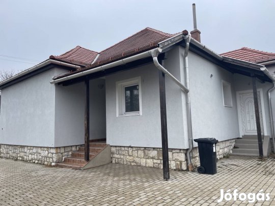 Lehetőségek háza Esztergomban!