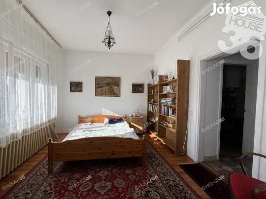 Lehetőségekkel teli Családi Ház Eladó Kecskeméten a Vacsiközben!