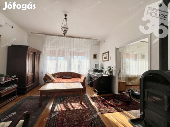 Lehetőségekkel teli Családi Ház Eladó Kecskeméten a Vacsiközben!